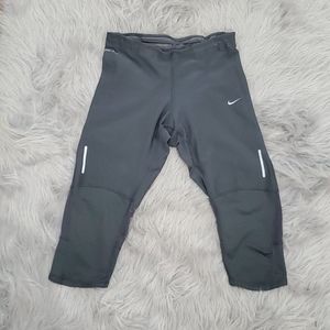 Nike Dri-Fit Knee/Capri Length